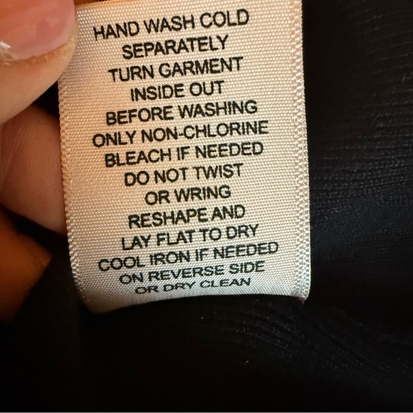 Philosophy | Scallop 3/4 Sleeve Black Sweater | Sz S - Picture 8 of 8